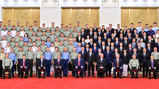 習近平親切接見抗戰勝利80周年紀念活動籌辦工作各方面代表